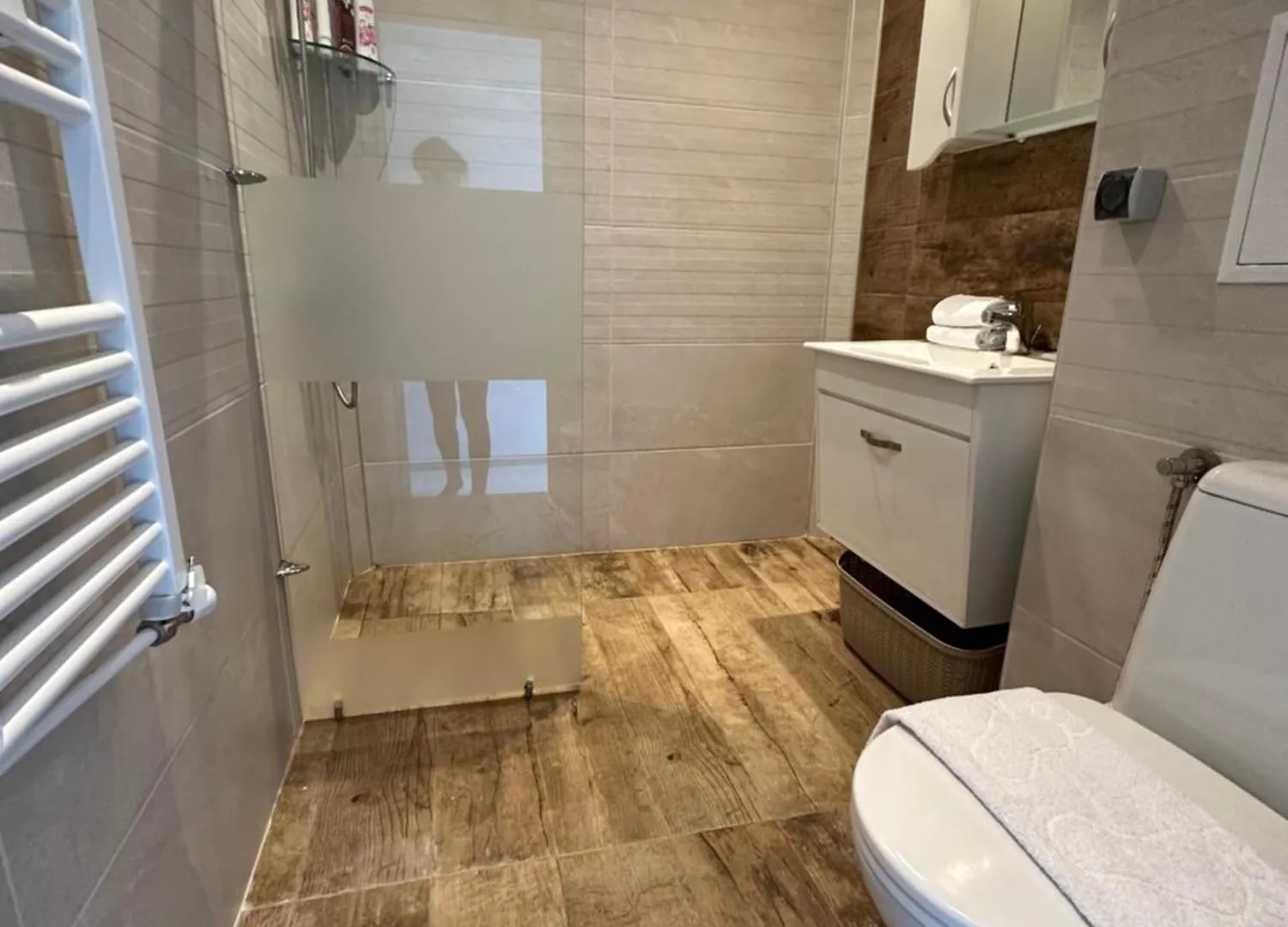 Rose'S Apartment , Mountain View, Self Check-In, Close To Metro, Park, Stores, Family-Friendly София